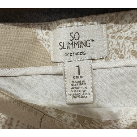 Chicos So Slimming Crop Pants Womens Sz 1 US 8 Tan Cream Foliage Stretch - Picture 3 of 8